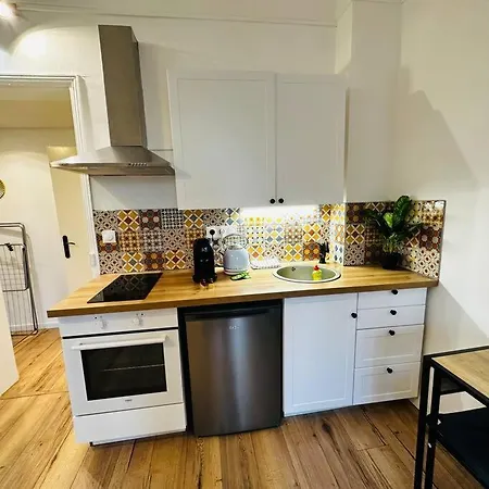 Apartment Nancy-place, A2d Petit Appartement, Thermal, Artem